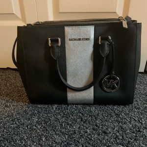 Michael Kors Medium Selma Tote